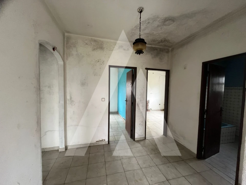 Moradia T3 para Venda em Rio de Couros e Casal dos Bernardos Foto 12