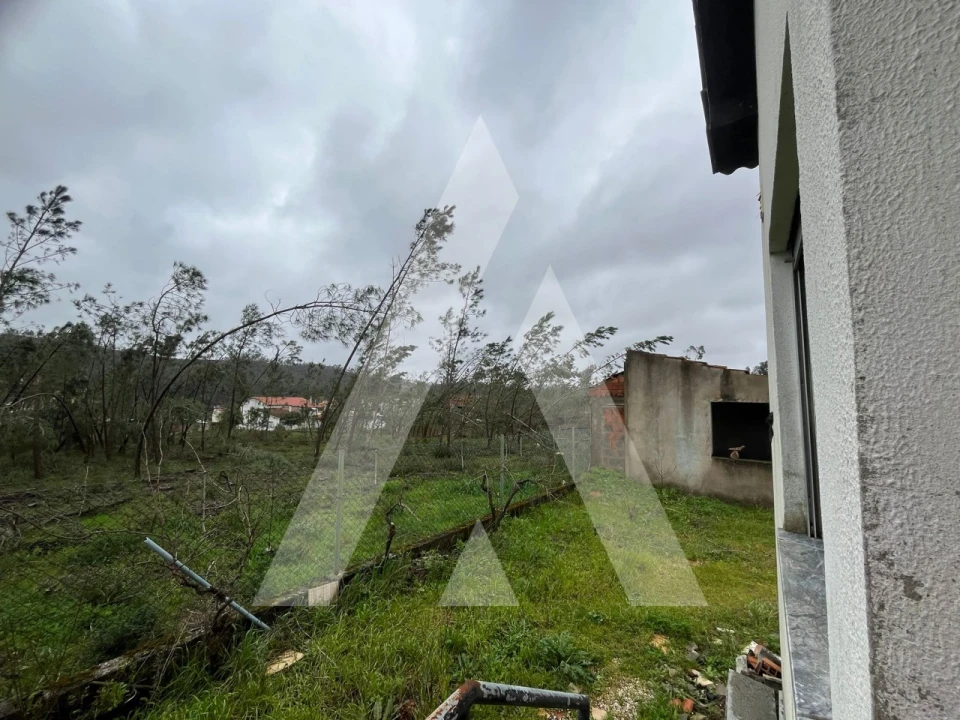 Moradia T3 para Venda em Rio de Couros e Casal dos Bernardos Foto 21