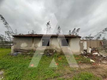 Moradia T3 para Venda em Rio de Couros e Casal dos Bernardos