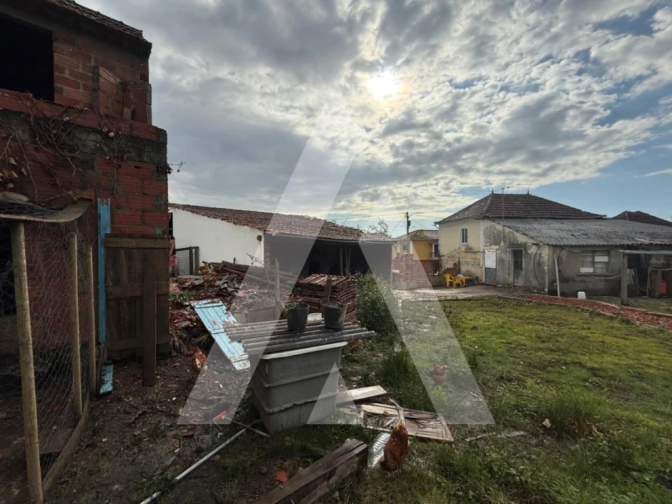 Moradia T3 para Venda em Santiago e São Simão de Litém e Albergaria dos Doze Foto 38
