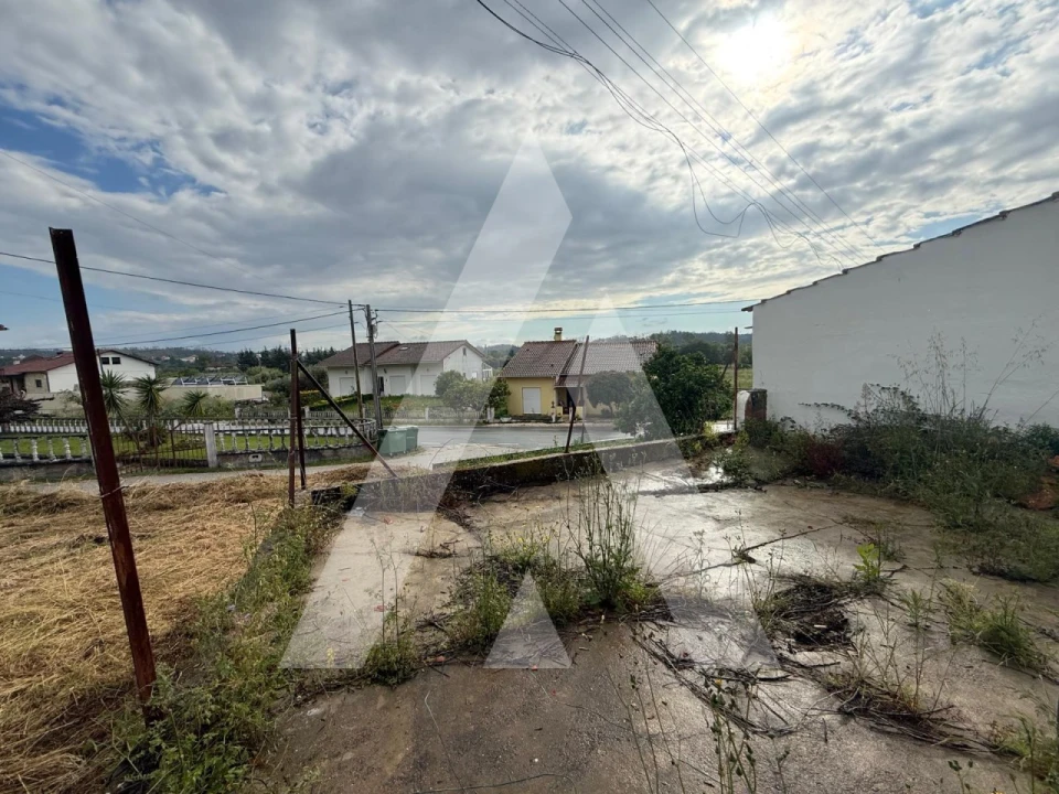 Moradia T3 para Venda em Santiago e São Simão de Litém e Albergaria dos Doze Foto 46