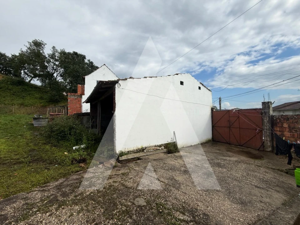 Moradia T3 para Venda em Santiago e São Simão de Litém e Albergaria dos Doze Foto 49