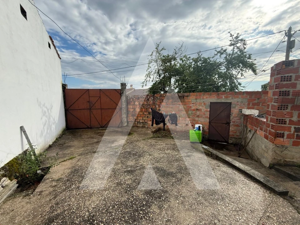 Moradia T3 para Venda em Santiago e São Simão de Litém e Albergaria dos Doze Foto 51