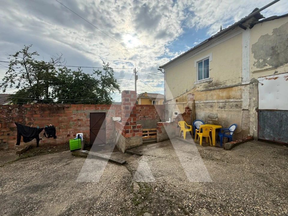 Moradia T3 para Venda em Santiago e São Simão de Litém e Albergaria dos Doze Foto 53