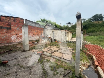 Moradia T3 para Venda em Santiago e São Simão de Litém e Albergaria dos Doze
