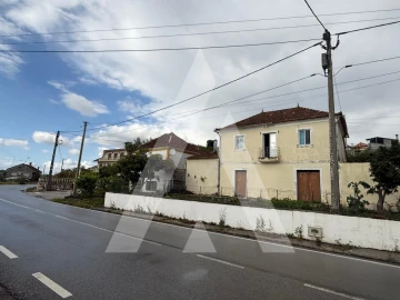 Moradia T3 para Venda em Santiago e São Simão de Litém e Albergaria dos Doze
