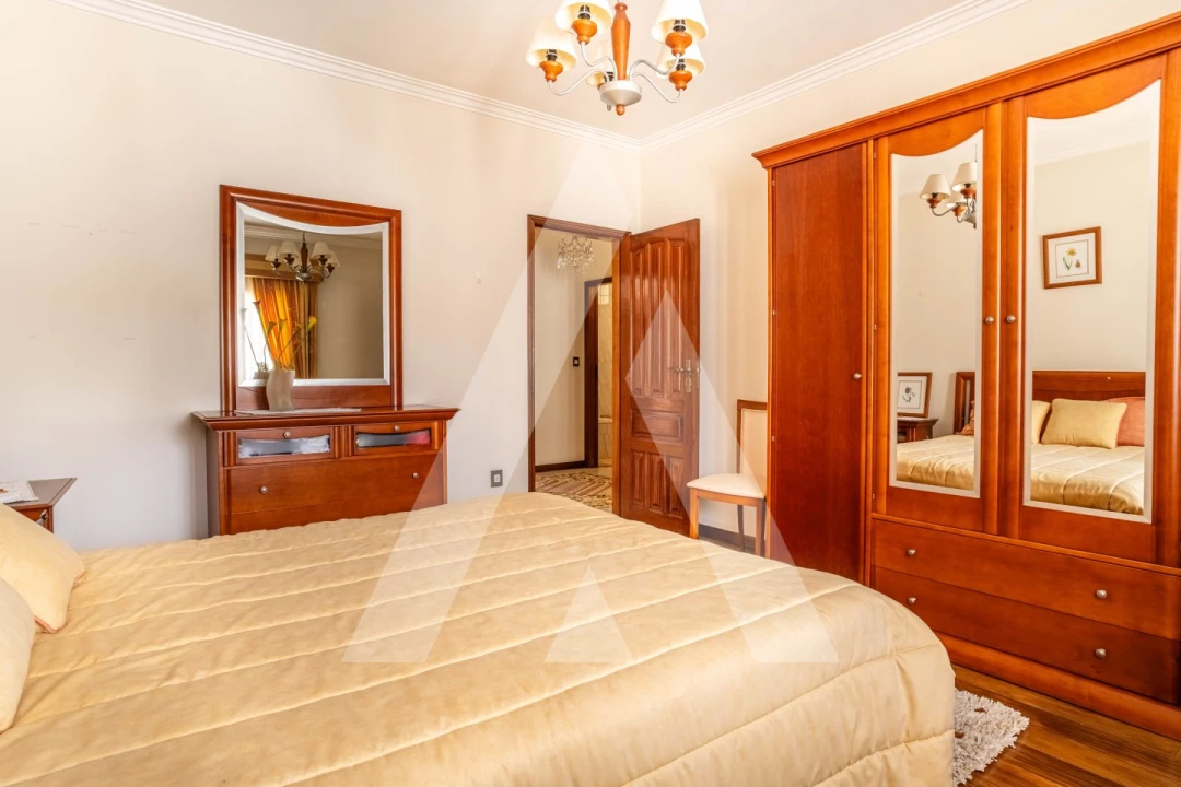 Moradia T4 para Venda em O. Azeméis, Riba-Ul, Ul, Macinhata Seixa, Madail Foto 21