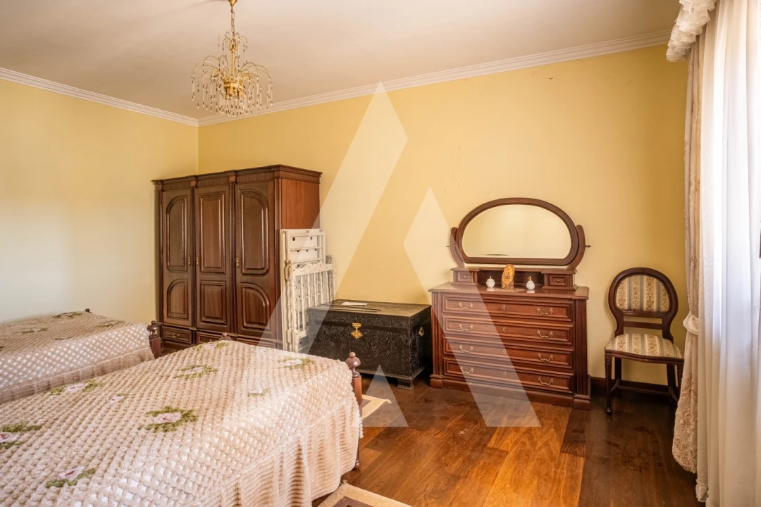 Moradia T4 para Venda em O. Azeméis, Riba-Ul, Ul, Macinhata Seixa, Madail Foto 24
