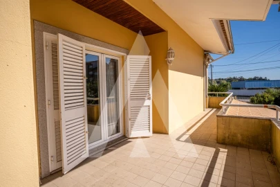Moradia T4 para Venda em O. Azeméis, Riba-Ul, Ul, Macinhata Seixa, Madail