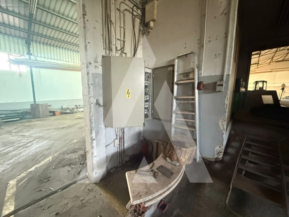 Armazém para Venda em Caranguejeira Foto 11