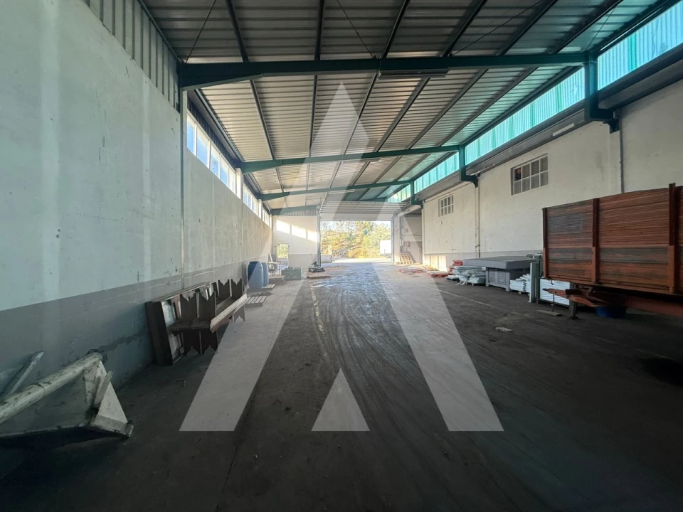 Armazém para Venda em Caranguejeira Foto 14