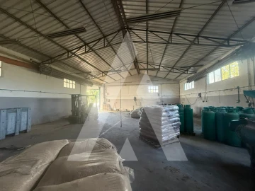 Armazém para Venda em Caranguejeira