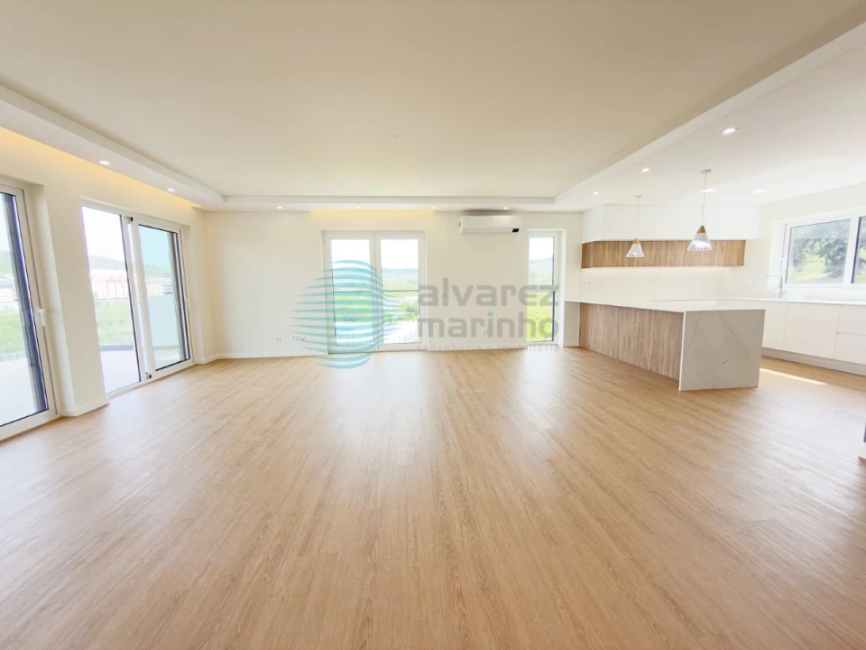 Apartamento T4 para Venda em Santa Maria, São Pedro e Matacães Foto 2