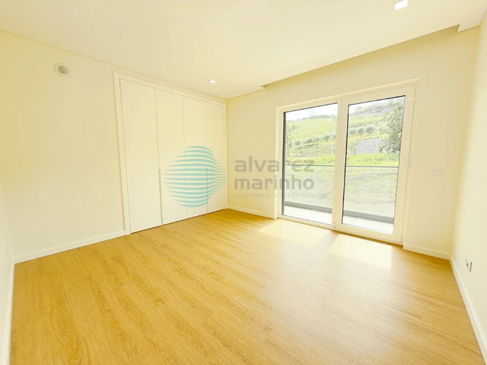 Apartamento T4 para Venda em Santa Maria, São Pedro e Matacães Foto 14