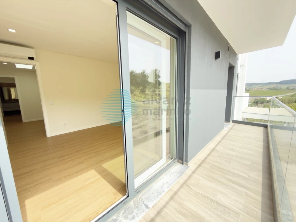Apartamento T4 para Venda em Santa Maria, São Pedro e Matacães Foto 16