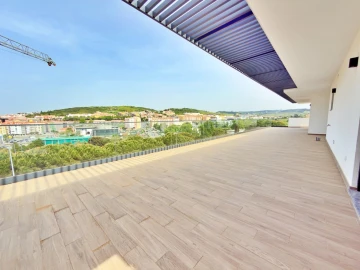 Apartamento T4 para Venda em Santa Maria, São Pedro e Matacães