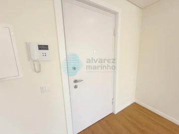 Apartamento T4 para Venda em Santa Maria, São Pedro e Matacães