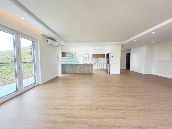 Apartamento T4 para Venda em Santa Maria, São Pedro e Matacães Foto 4