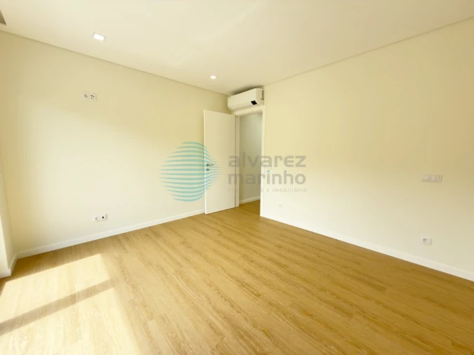 Apartamento T4 para Venda em Santa Maria, São Pedro e Matacães Foto 15