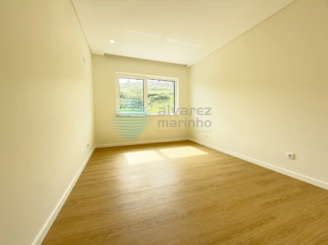 Apartamento T4 para Venda em Santa Maria, São Pedro e Matacães Foto 17