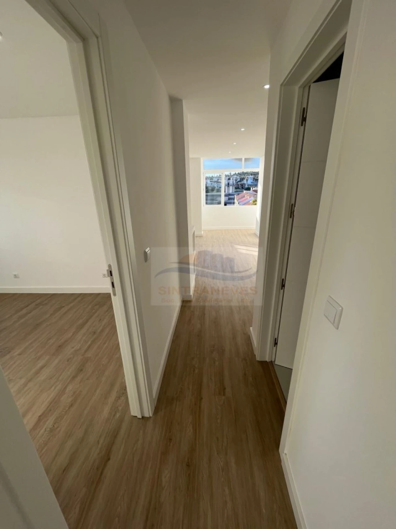 Apartamento T2 para Venda em Águas Livres Foto 8