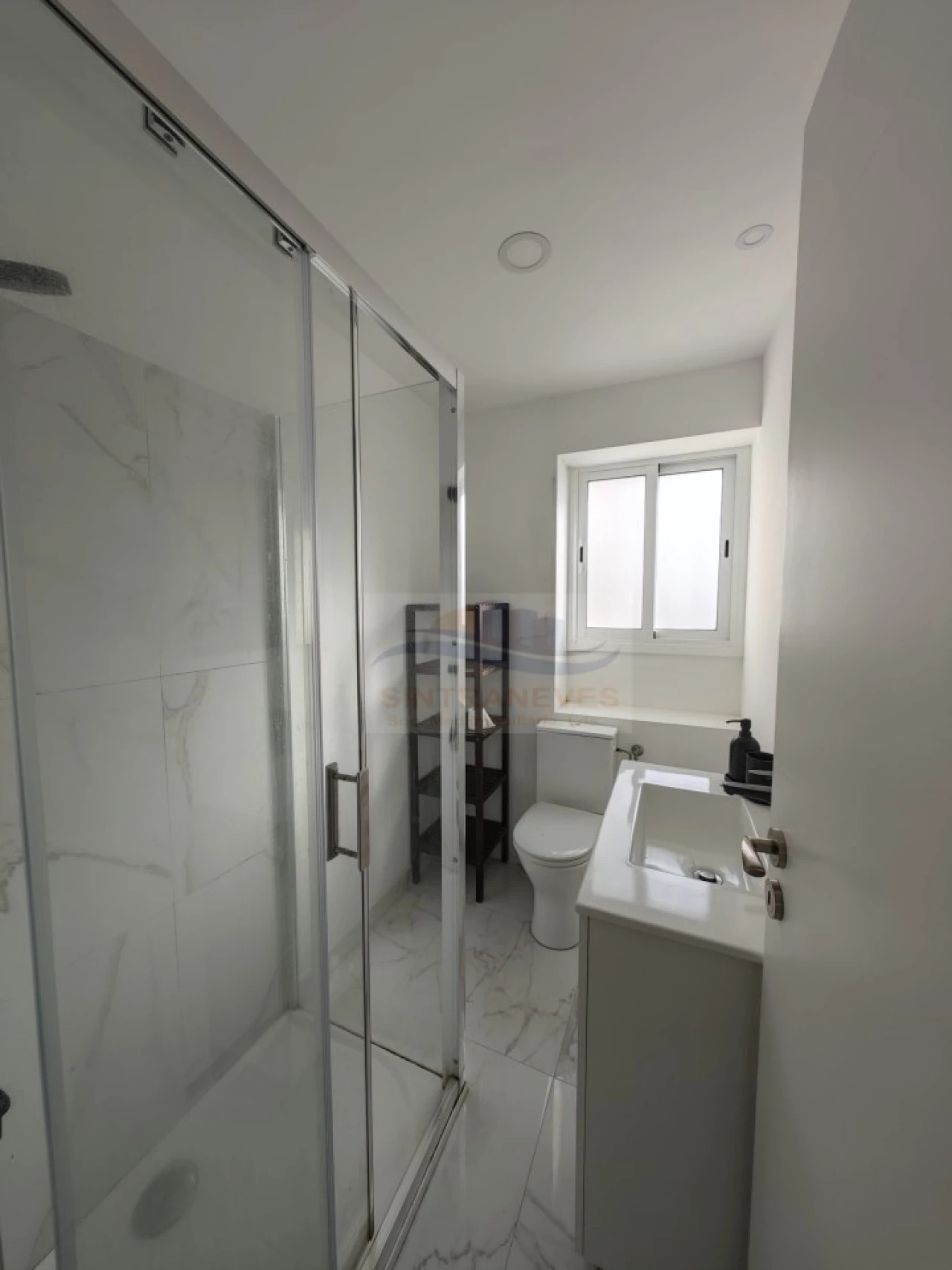 Apartamento T2 para Venda em Águas Livres Foto 11