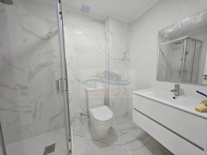 Apartamento T2 para Venda em Águas Livres Foto 2