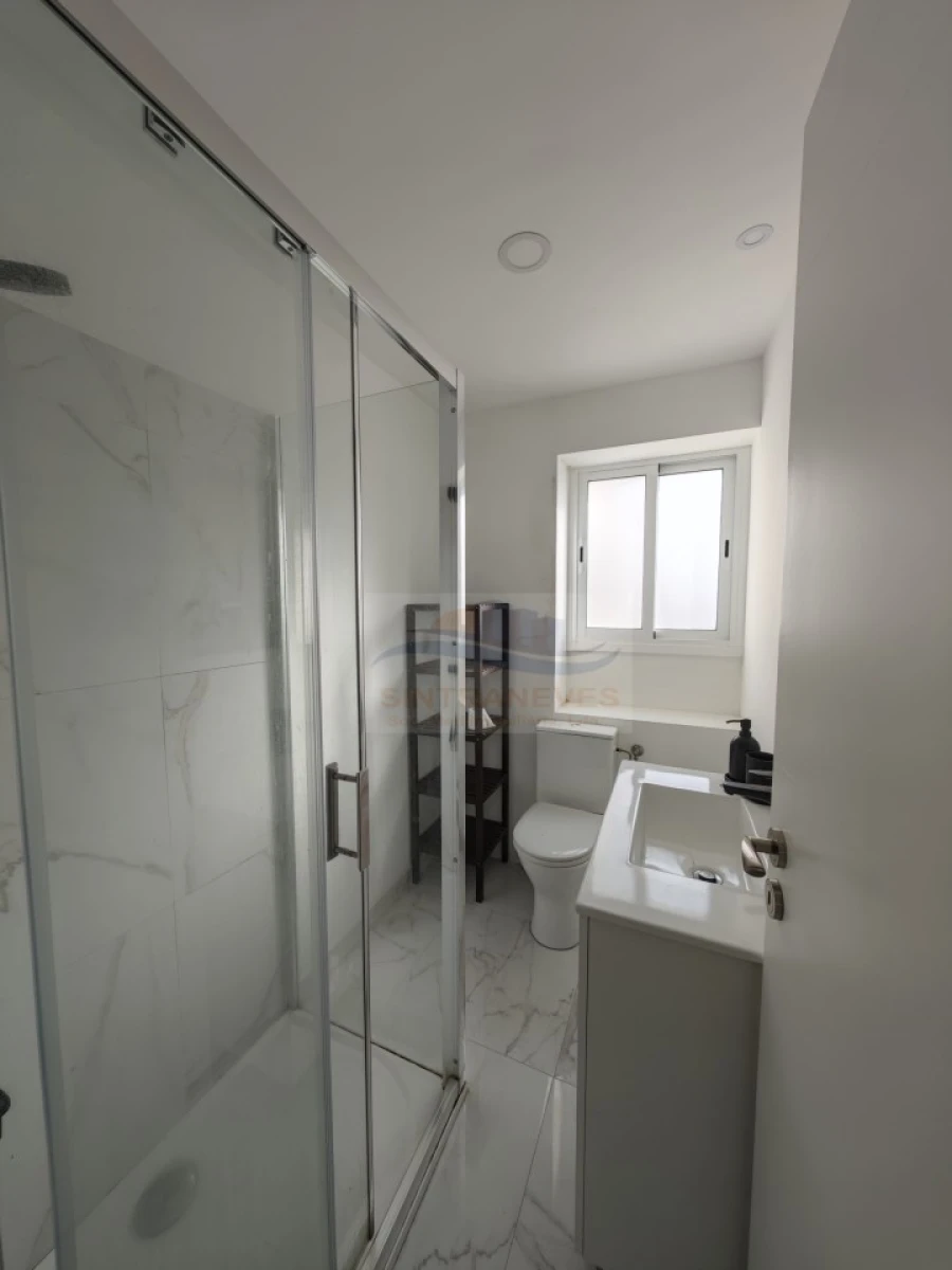 Apartamento T2 para Venda em Águas Livres Foto 11