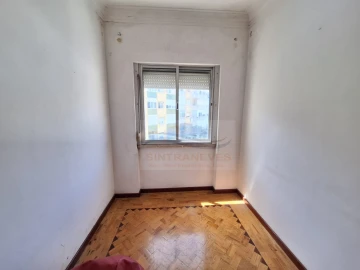 Apartamento T2 para Venda em Falagueira-Venda Nova