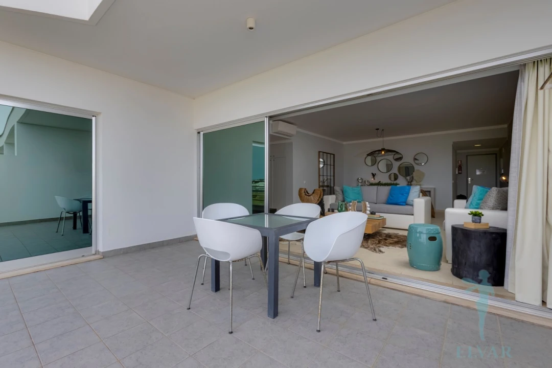 Apartamento T2 para Venda em Portimão Foto 32