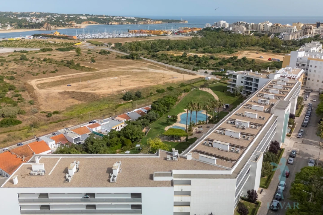 Apartamento T2 para Venda em Portimão Foto 35