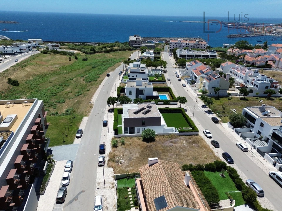 Terreno para Venda em Sines Foto 2