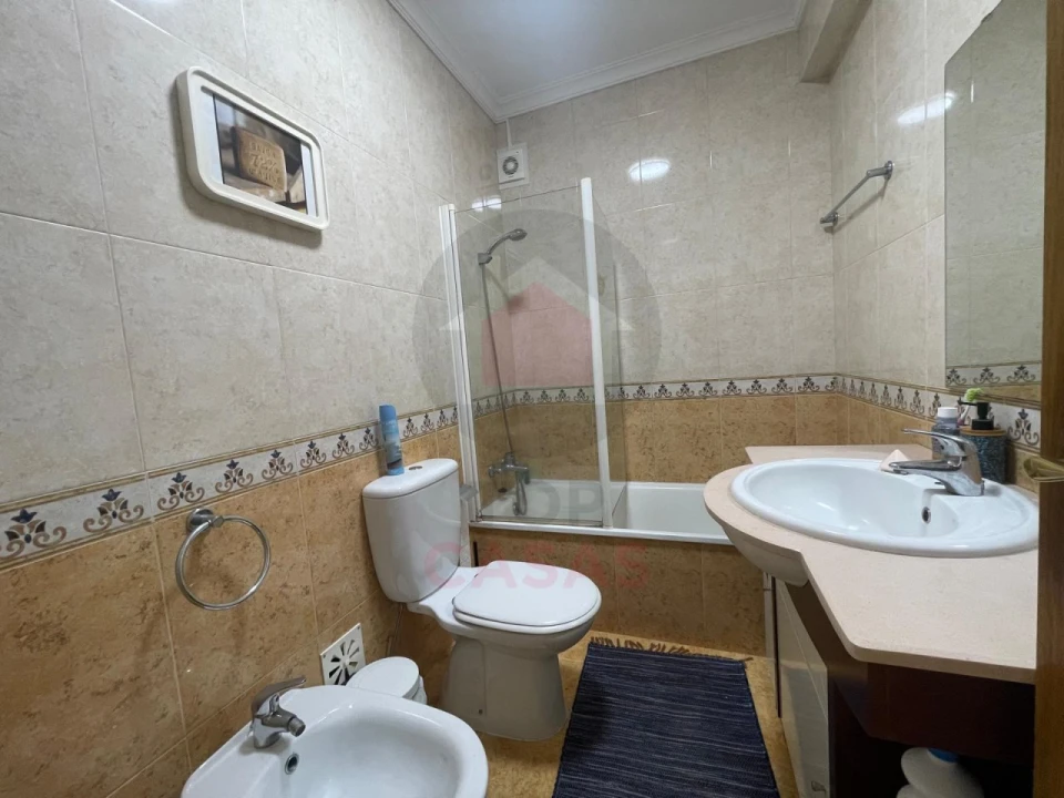 Apartamento T2 para Venda em Foz do Arelho Foto 13
