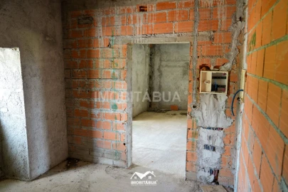 Moradia para Venda em Lagos da Beira e Lajeosa