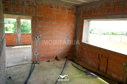 Moradia para Venda em Lagos da Beira e Lajeosa
