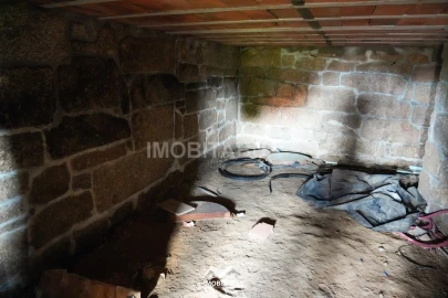 Moradia para Venda em Lagos da Beira e Lajeosa