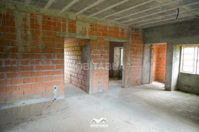 Moradia para Venda em Lagos da Beira e Lajeosa