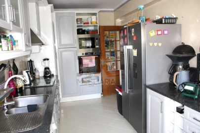 Apartamento para Venda em Quinta do Anjo
