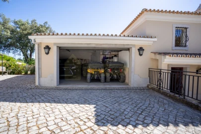 Moradia T3 para Venda em Loule (São Sebastião)