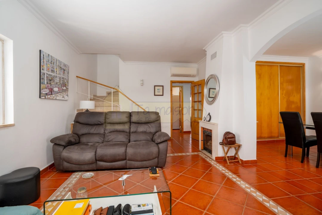 Moradia T3 para Venda em Almancil Foto 6