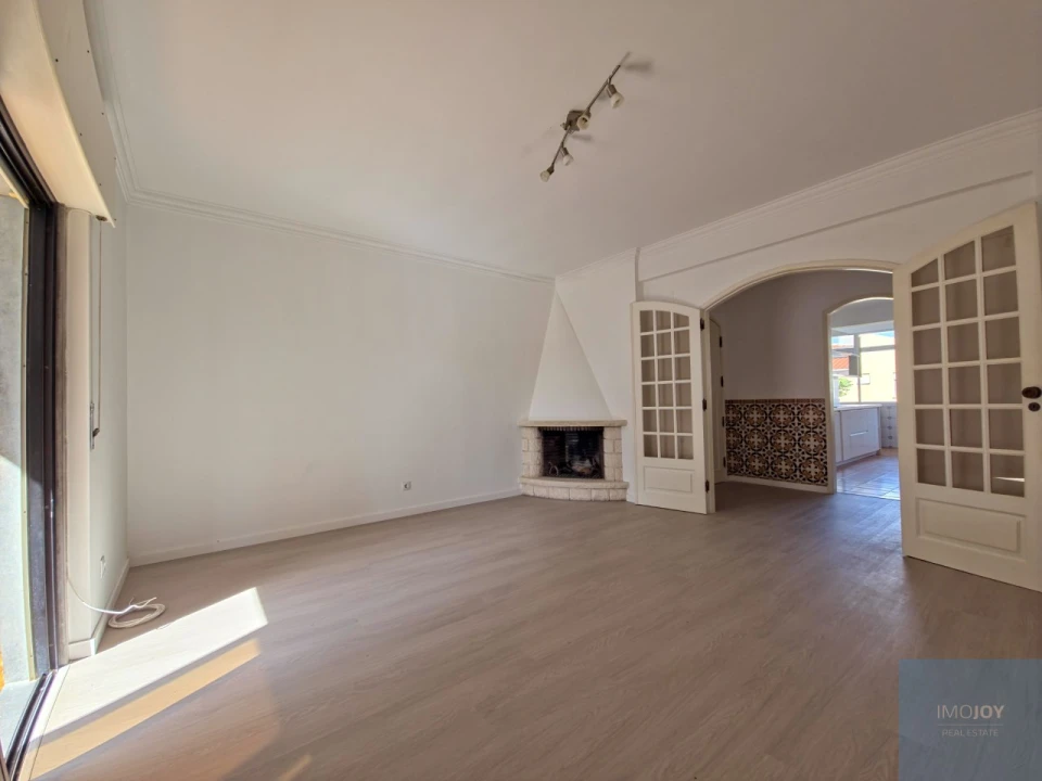Apartamento T2 para Venda em Cascais e Estoril Foto 1