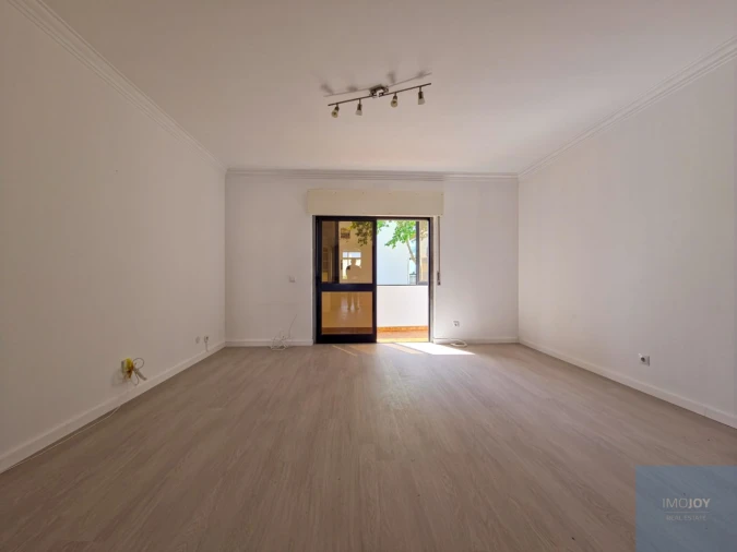 Apartamento T2 para Venda em Cascais e Estoril Foto 3