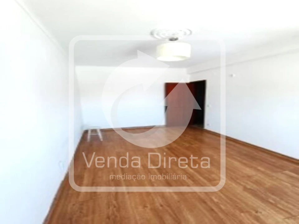 Apartamento T3 para Venda em Moita Foto 6