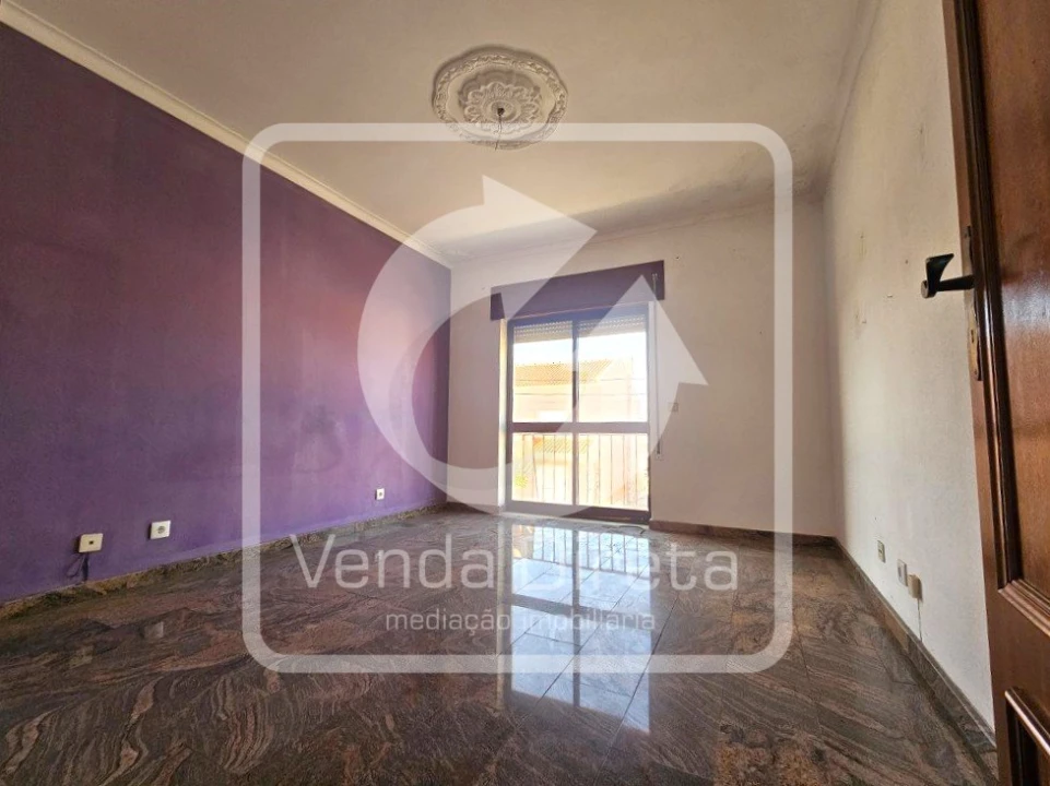 Apartamento T4 para Venda em Gaio-Rosário e Sarilhos Pequenos Foto 9