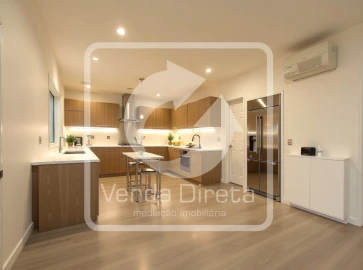 Apartamento T4 para Venda em Gaio-Rosário e Sarilhos Pequenos