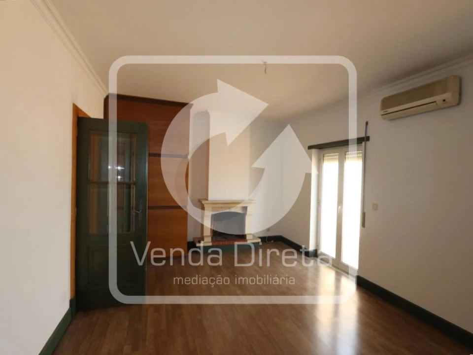 Apartamento T3 para Venda em Quinta do Conde Foto 4