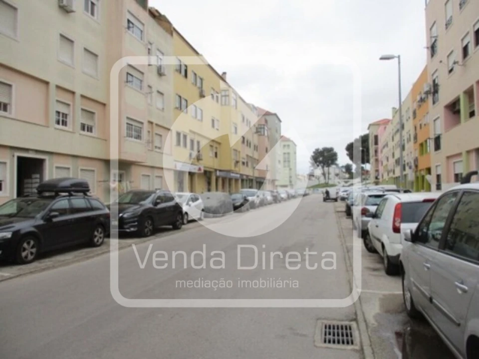 Apartamento T3 para Venda em Quinta do Conde Foto 17