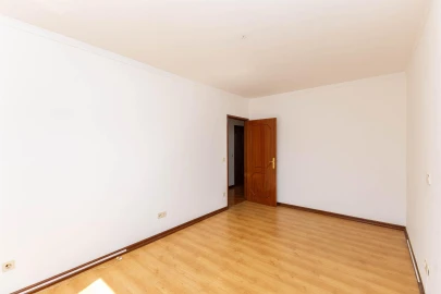 Apartamento T3 para Venda em Penafiel