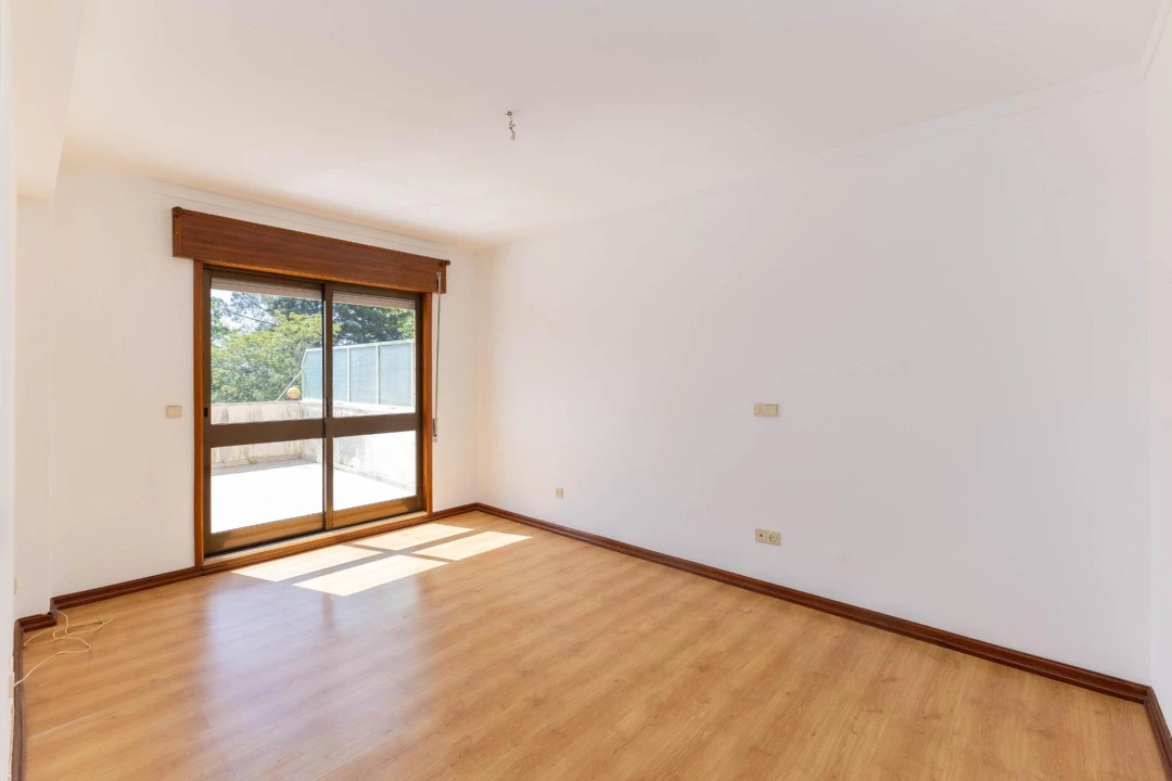 Apartamento T3 para Venda em Penafiel Foto 25