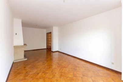 Apartamento T3 para Venda em Penafiel